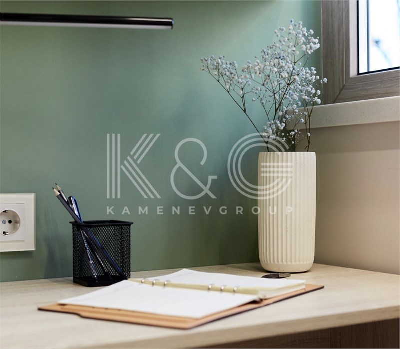 Краска полуматовая высокопрочная акриловая K&G KAMENEVGROUP ШЕЛКОВАЯ "ТОП-САТИН" 4908