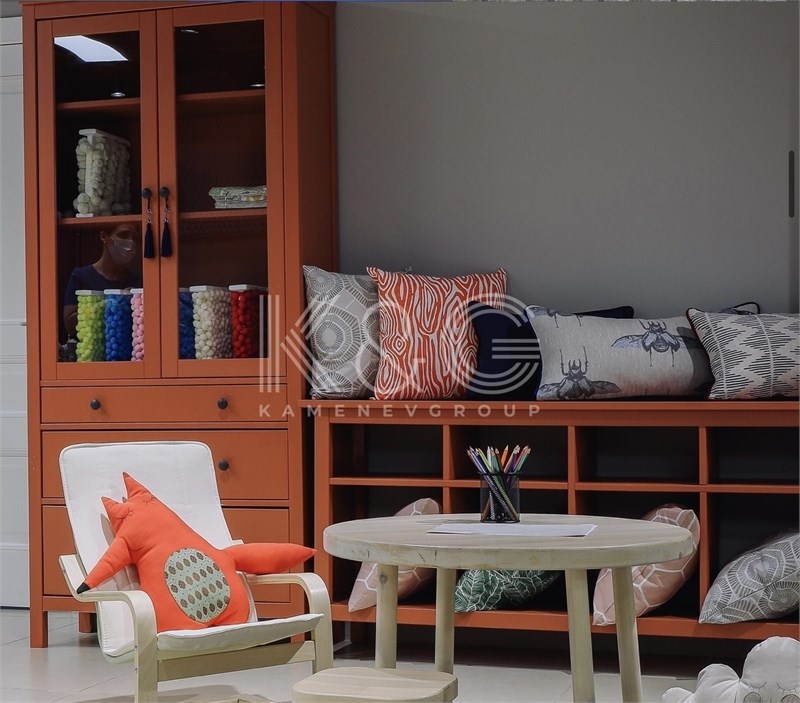 Краска полуматовая высокопрочная акриловая K&G KAMENEVGROUP ШЕЛКОВАЯ "ТОП-САТИН" 4934